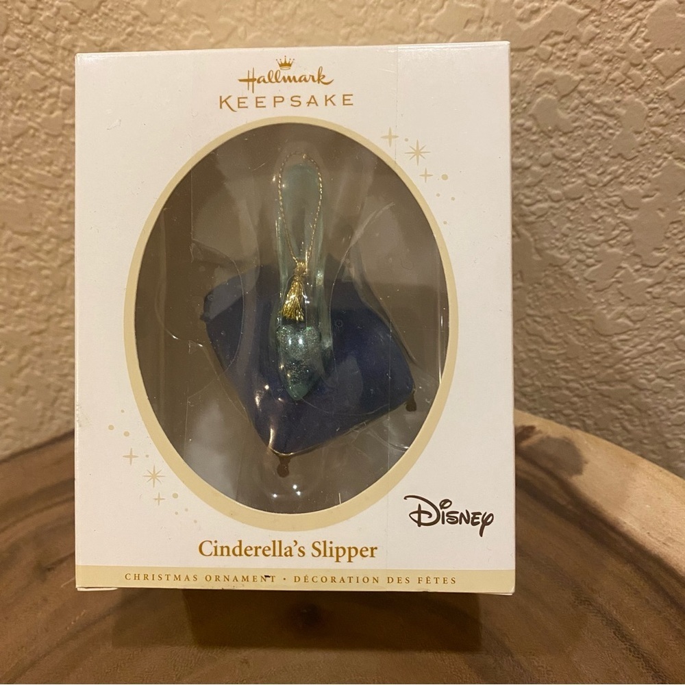 Hallmark Keepsake disney's cinderella's slipper christmas tree ornament blue